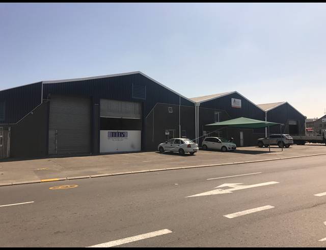 1,465M² WAREHOUSE RENTED IN OKAVANGO PARK